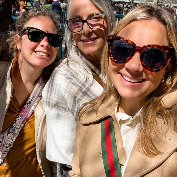 Meet your Posher, Abby - Picture 4 of 5